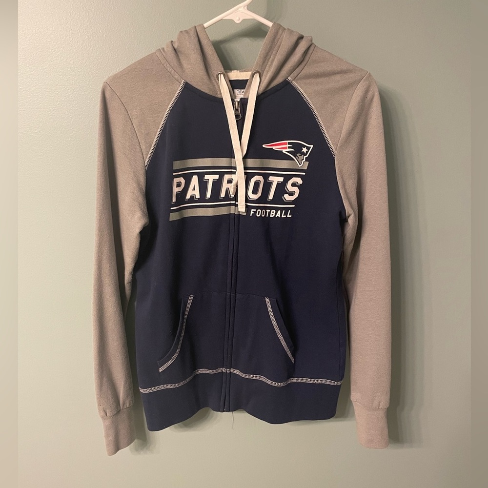 New England Patriots Women’s Zip Up Hoodie Size Small